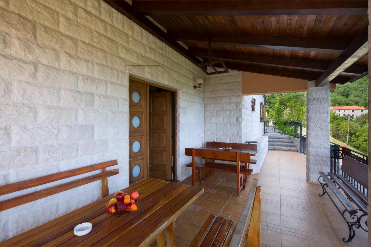 Villa Robinson Petrovac Bagian luar foto