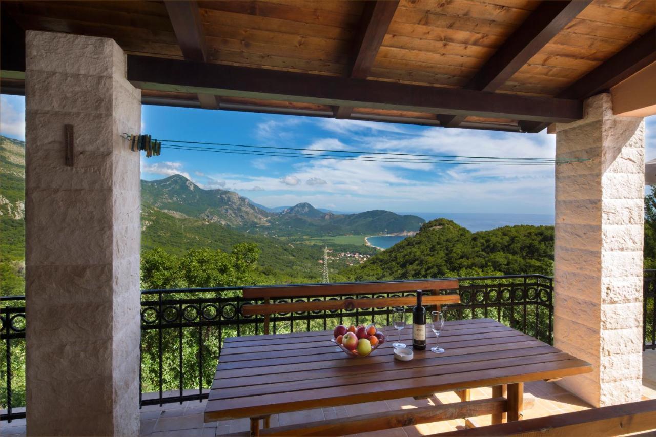 Villa Robinson Petrovac Bagian luar foto