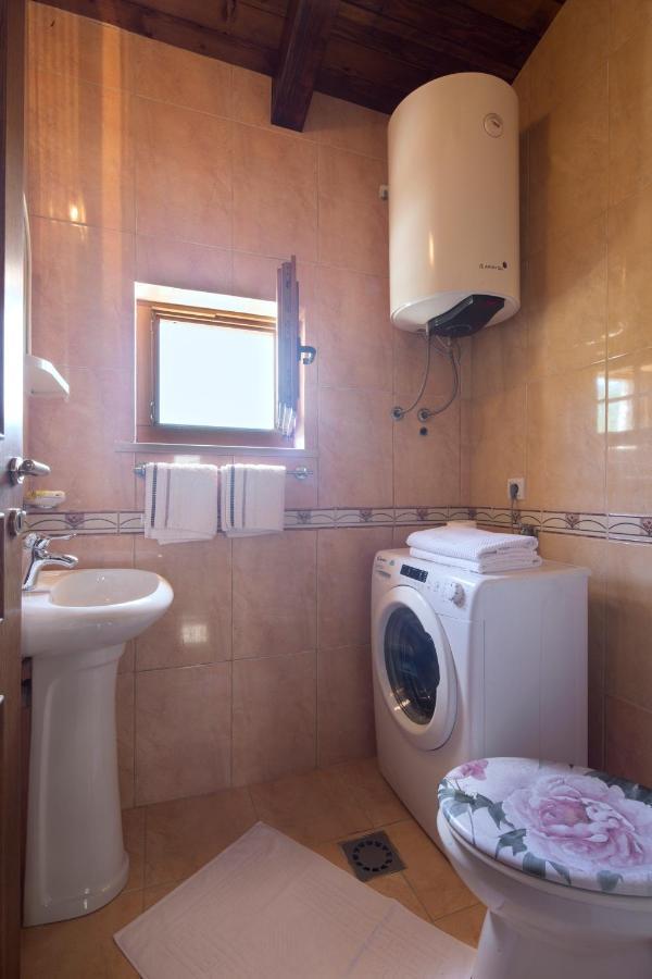 Villa Robinson Petrovac Bagian luar foto