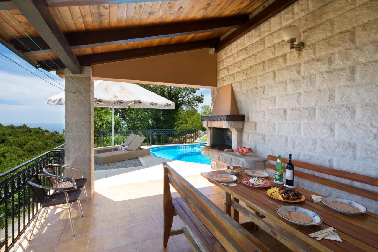 Villa Robinson Petrovac Bagian luar foto