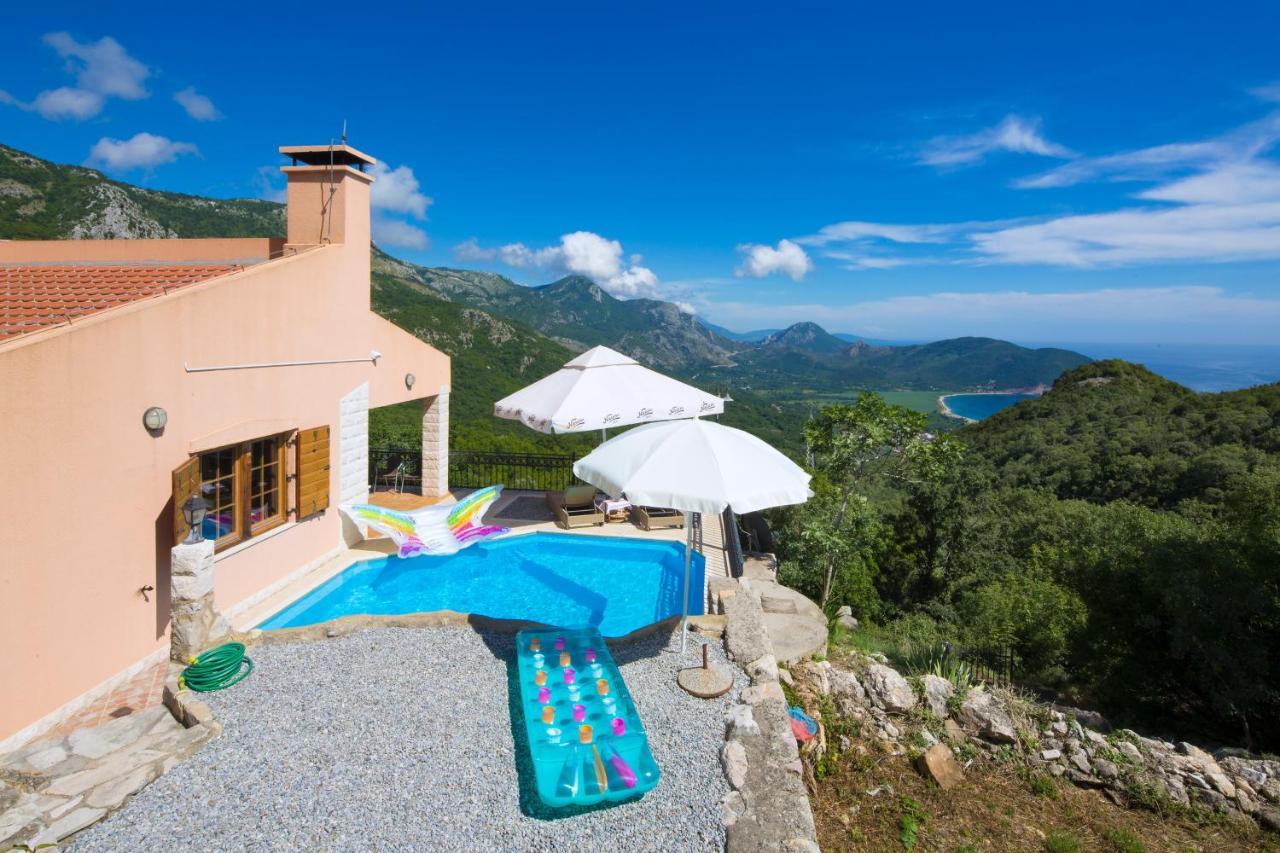 Villa Robinson Petrovac Bagian luar foto
