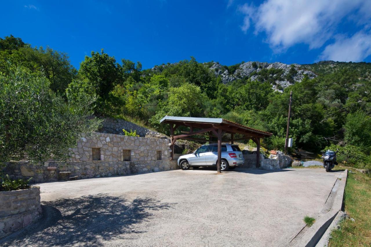 Villa Robinson Petrovac Bagian luar foto
